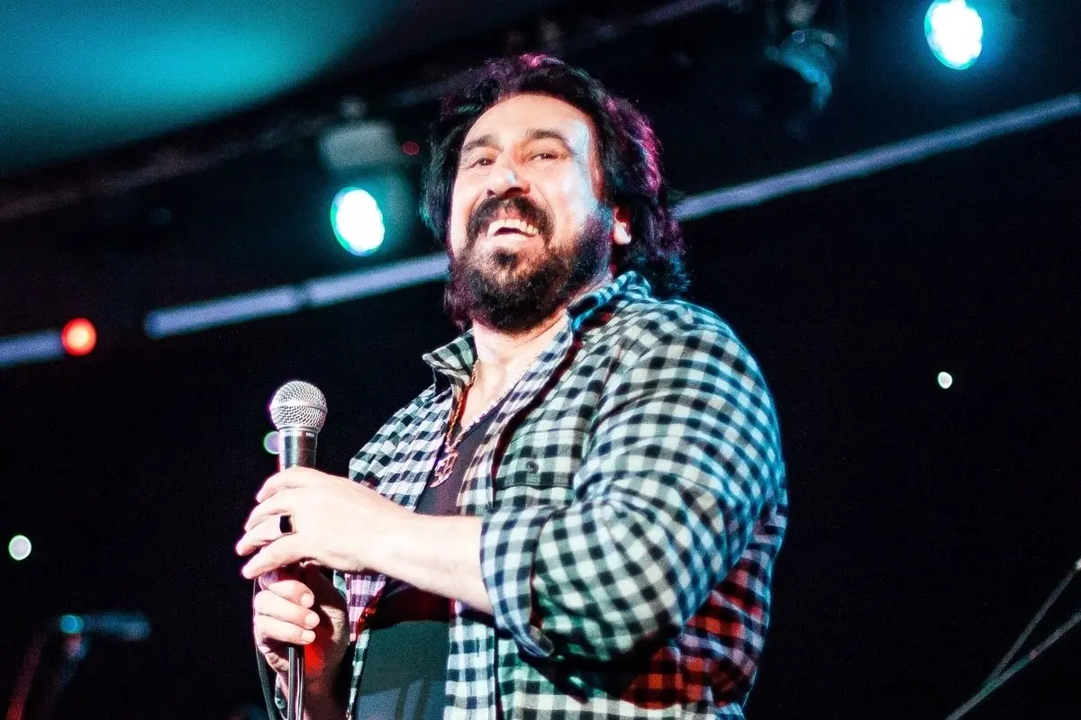 برو برو شهرام شب پره