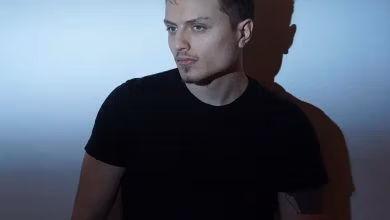 دانلود آهنگ یه چیزی تو هواس پوبون