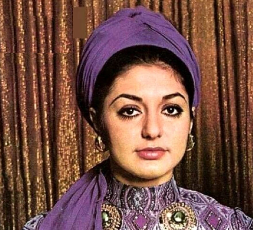 بی قرار گوگوش