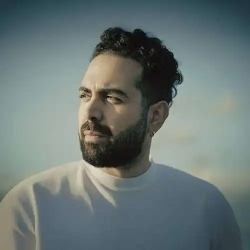 دانلود آهنگ آغوش بهرام آغوش بهرام